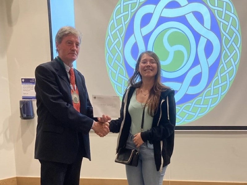 Karolina wins prize for talk at ICI Colloquium